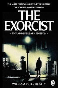 Capa de O Exorcista — novo filme de Mike Flanagan (capa ilustrativa)